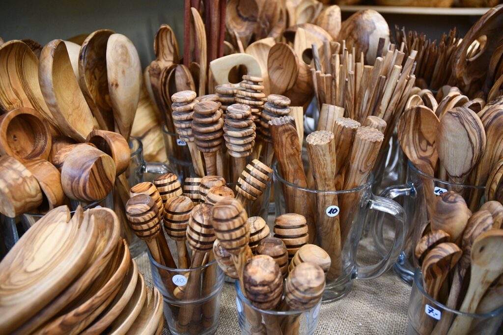 workshop, handmade, honey spoon-4845949.jpg